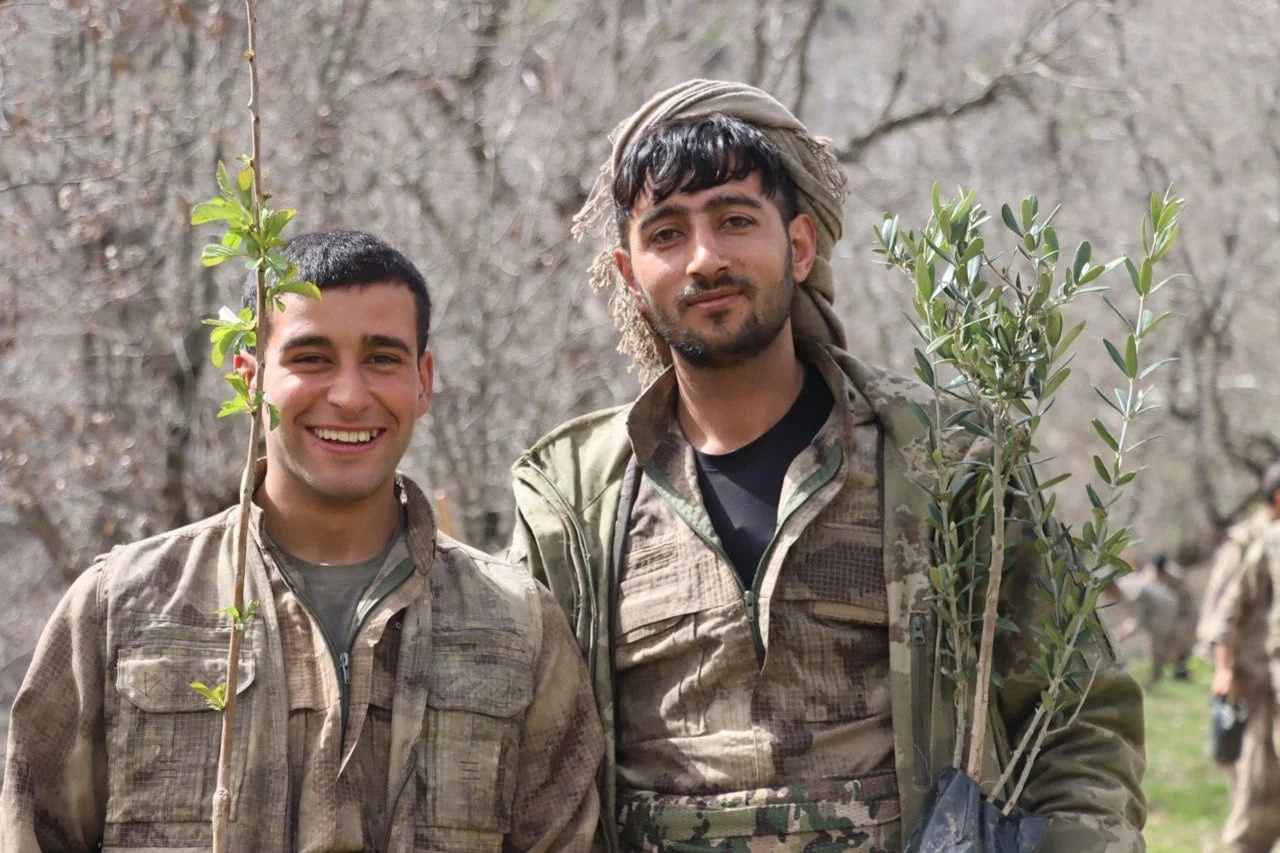 Gerîlayên Azadiyê - 6